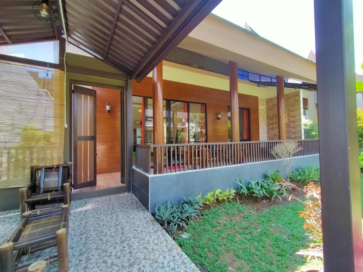 Vimala Hill Villa And Resort - 3 Bedrooms Bogor Exterior foto